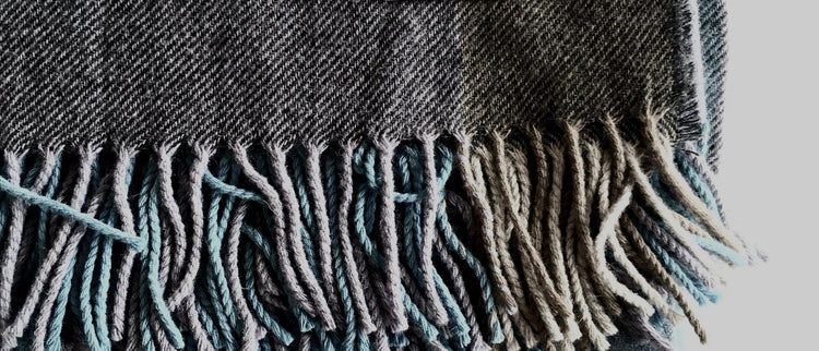 Woollen Throws & Blankets