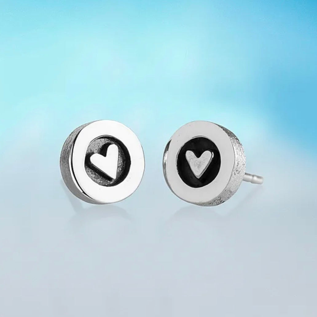 SILVER HEARTS Stud Earrings (Silver)
