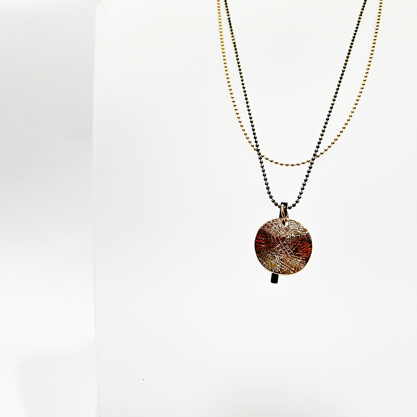 14kt Goldfill Scratched Stem Pendant