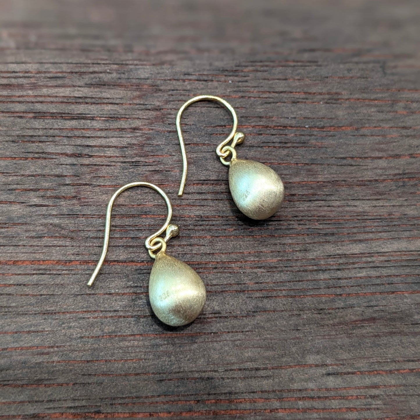PEAR DROP Earrings - Gold