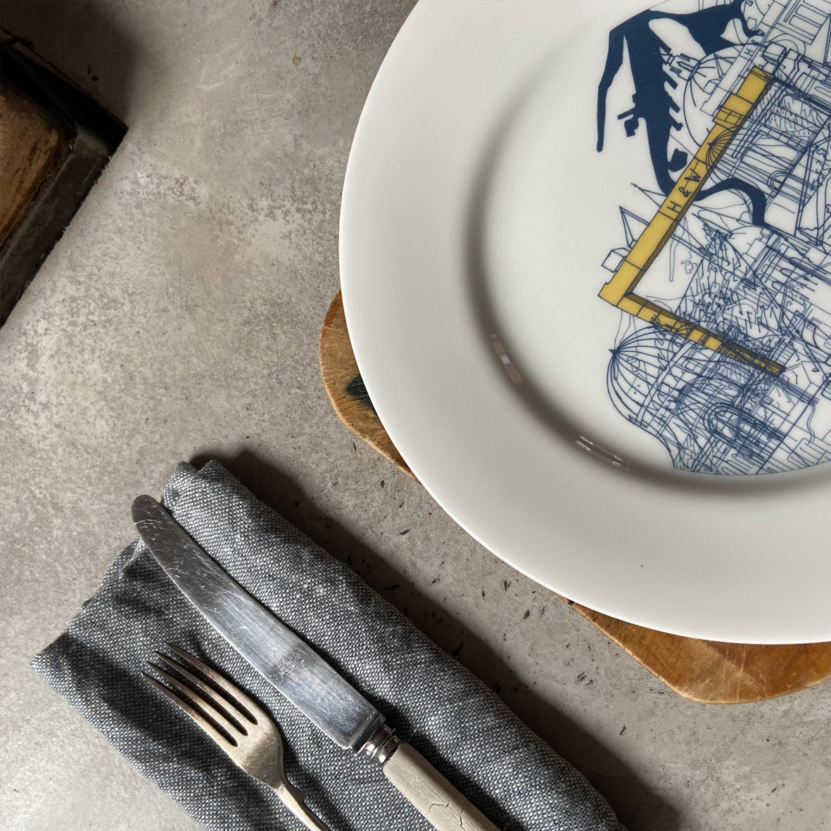 BELFAST - Bone China Dinner Plate