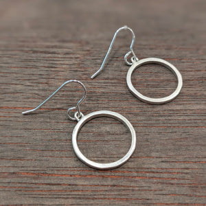 ANCAIRE - Silver Circle Drop Earrings - Made in Ireland