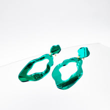 Load image into Gallery viewer, The Garden 1975 - Perspex Mirror Drop Earrings in Green
