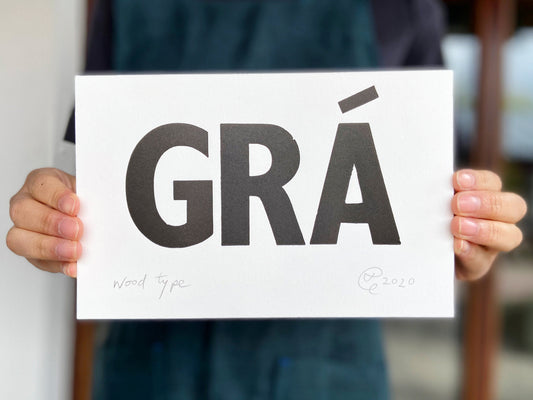 Grá - The Pear in Paper