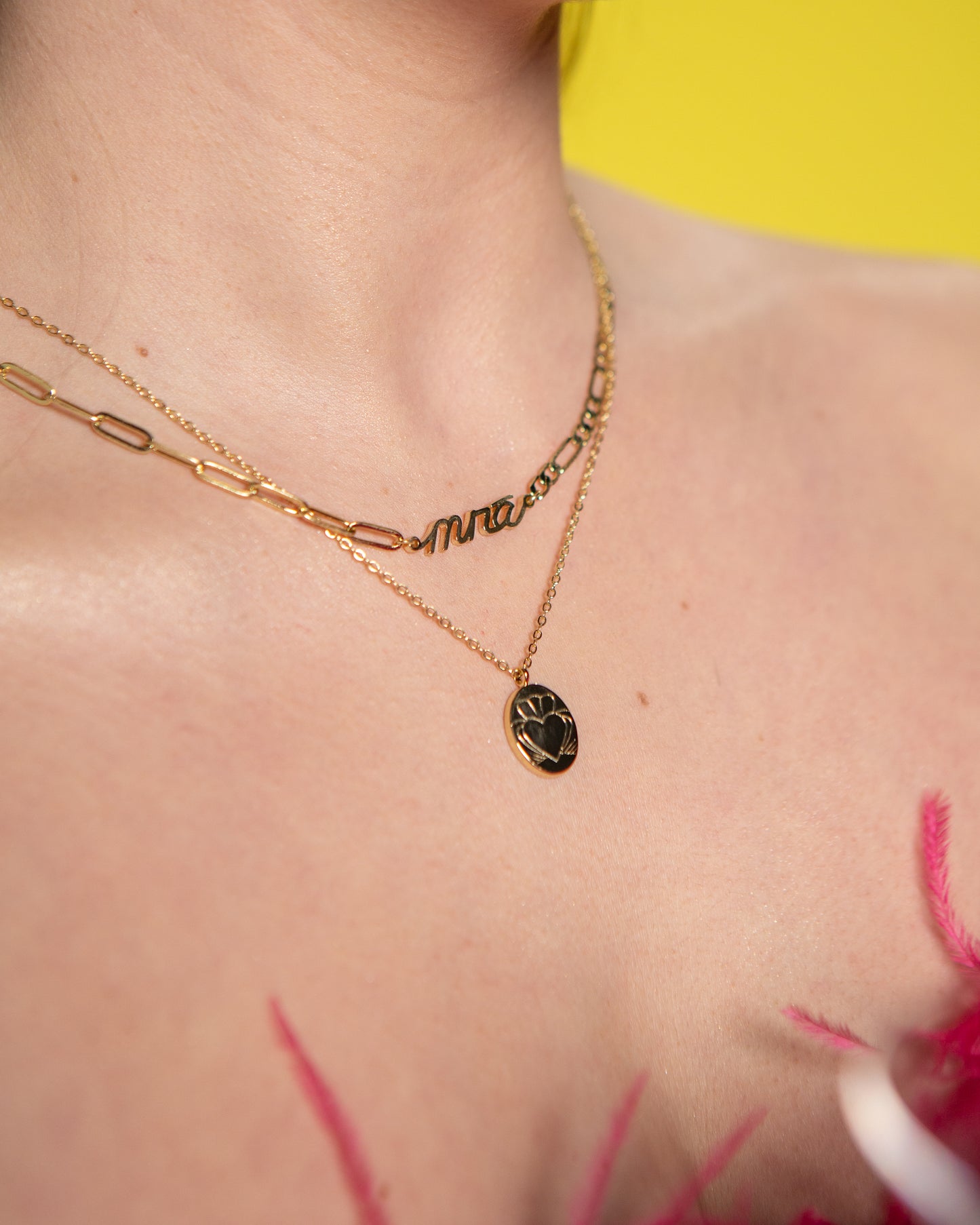 Heart Strong Coin Claddagh Necklace - Gold