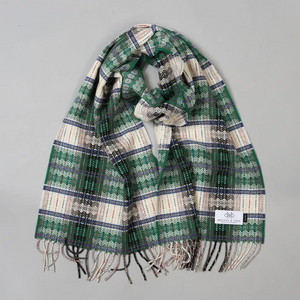 GREEN FINE DIAMOND WEAVE SCARF - Molloy & Sons Donegal Tweed