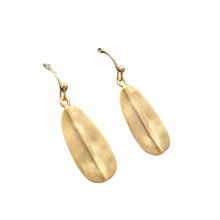 Load image into Gallery viewer, LEAF Earrings - Gold
