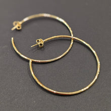 Load image into Gallery viewer, LARGE HOOPS - Gold
