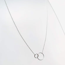 Load image into Gallery viewer, Silver 2 Circle Short Necklace
