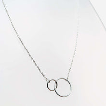 Load image into Gallery viewer, Silver 2 Circle Short Necklace
