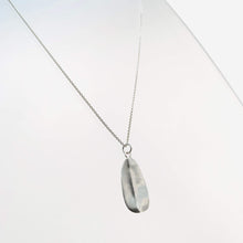 Load image into Gallery viewer, Silver Leaf Necklace

