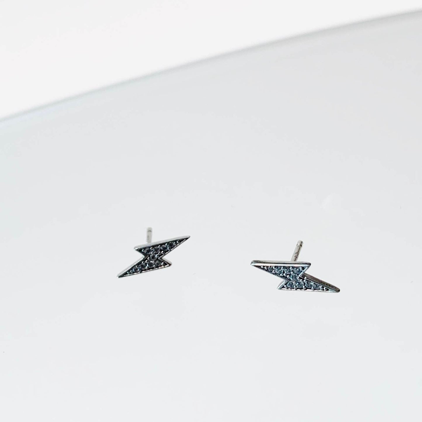 PAVE FLASH STUDS - Silver