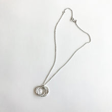 Load image into Gallery viewer, DOORUS - Silver Hammered Ring Necklace - Made in Ireland
