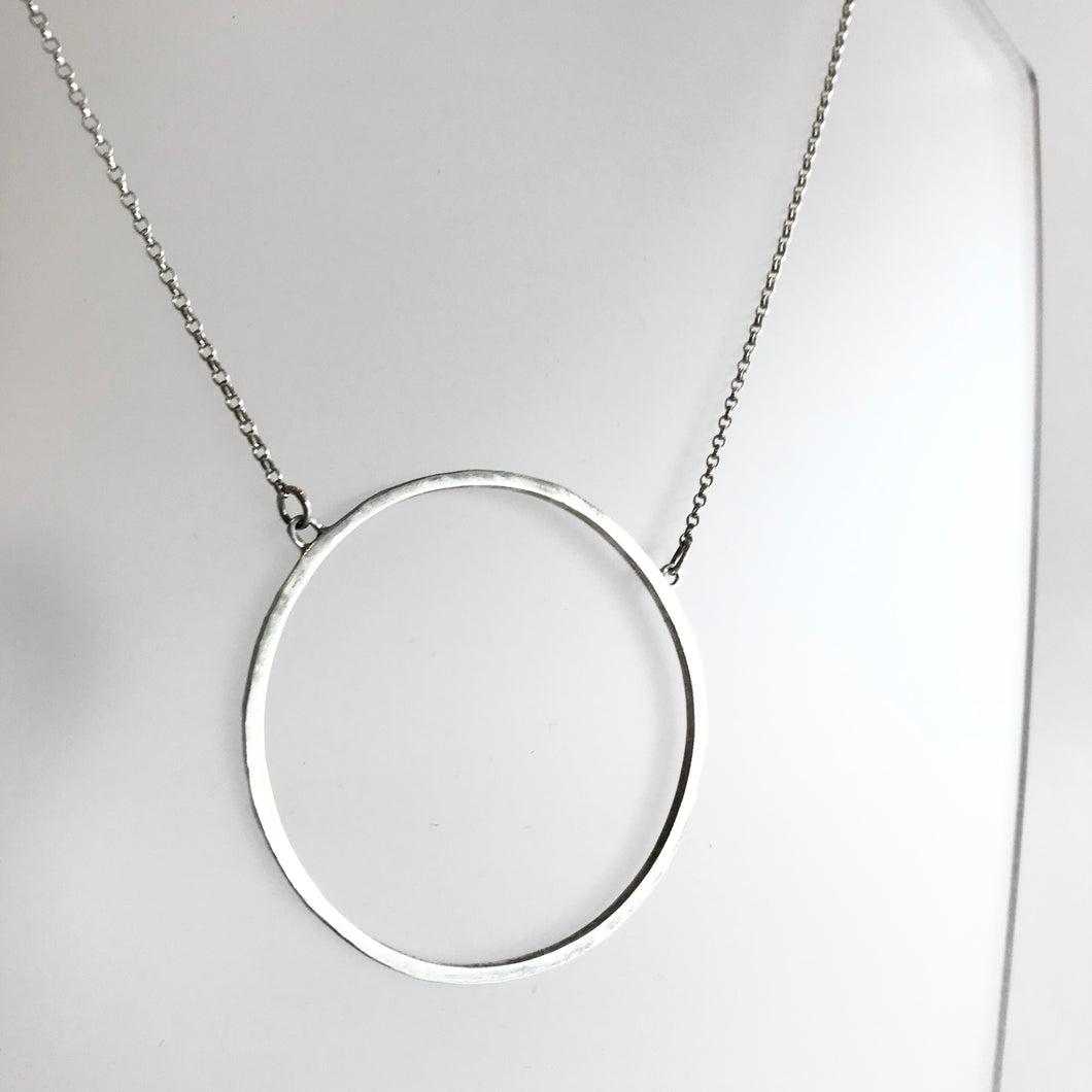 ANCAIRE - Silver Circle Pendant Necklace - Made in Ireland